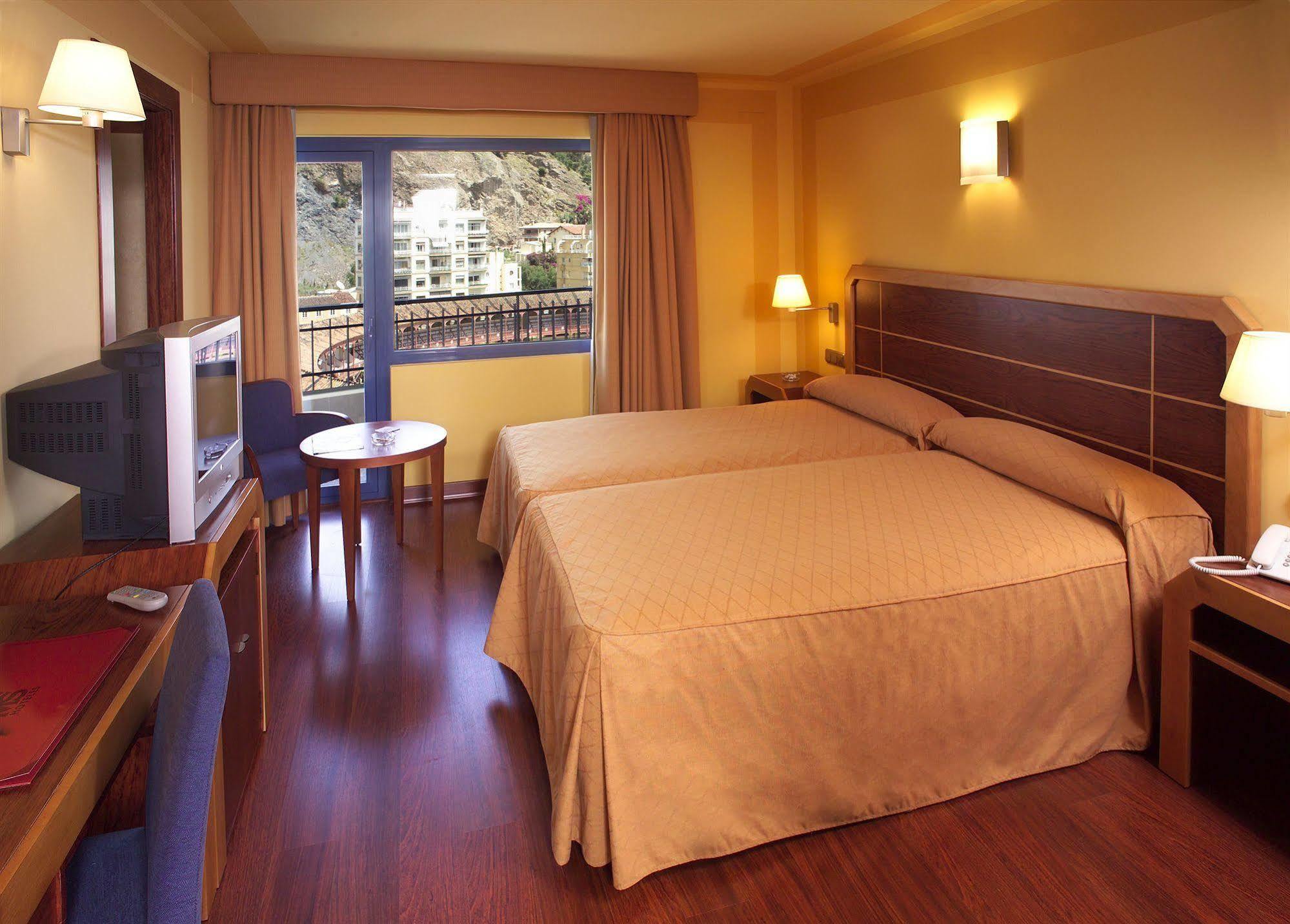 Hotel Ms Maestranza Malaga Exterior photo